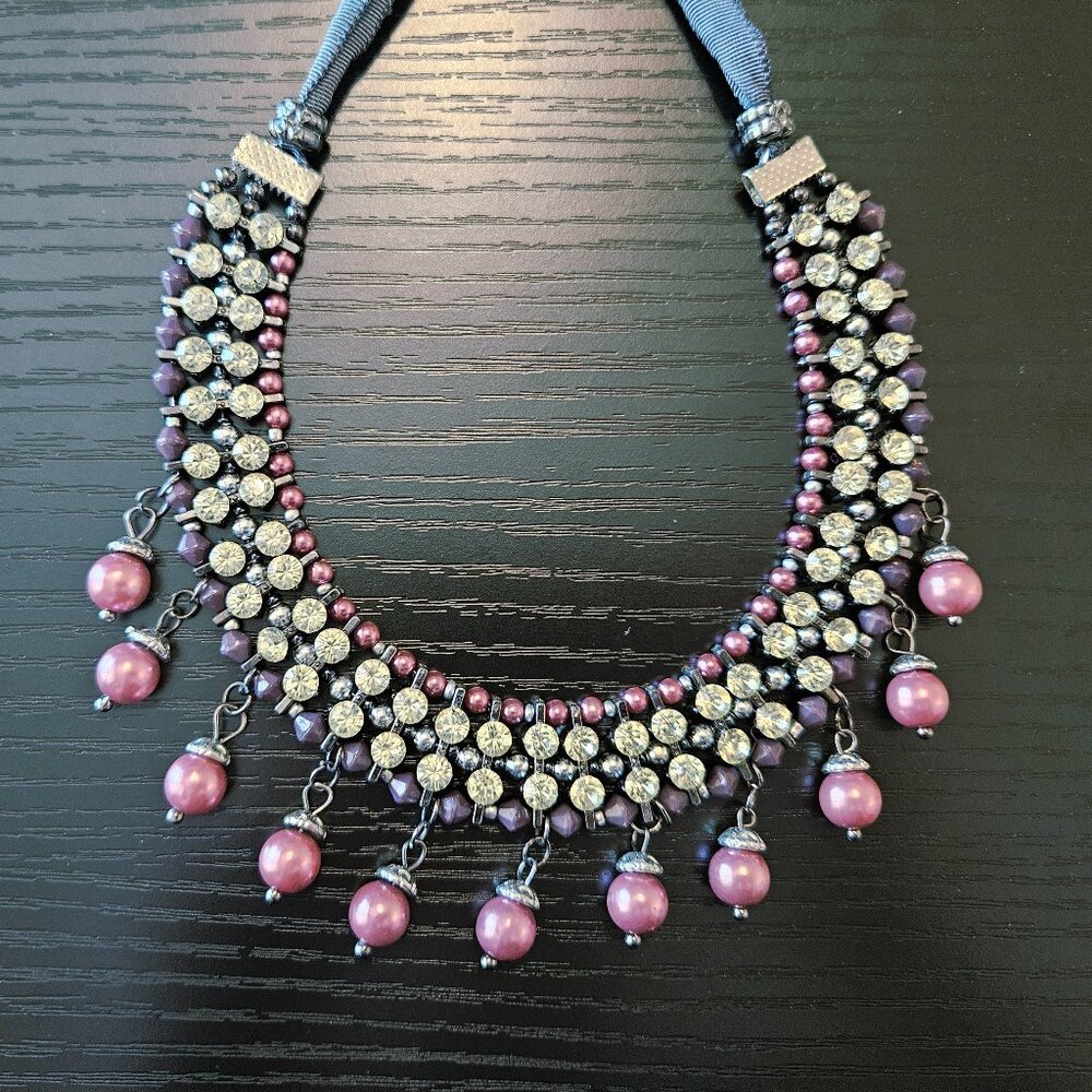 3/$15 Elegant chunky necklace